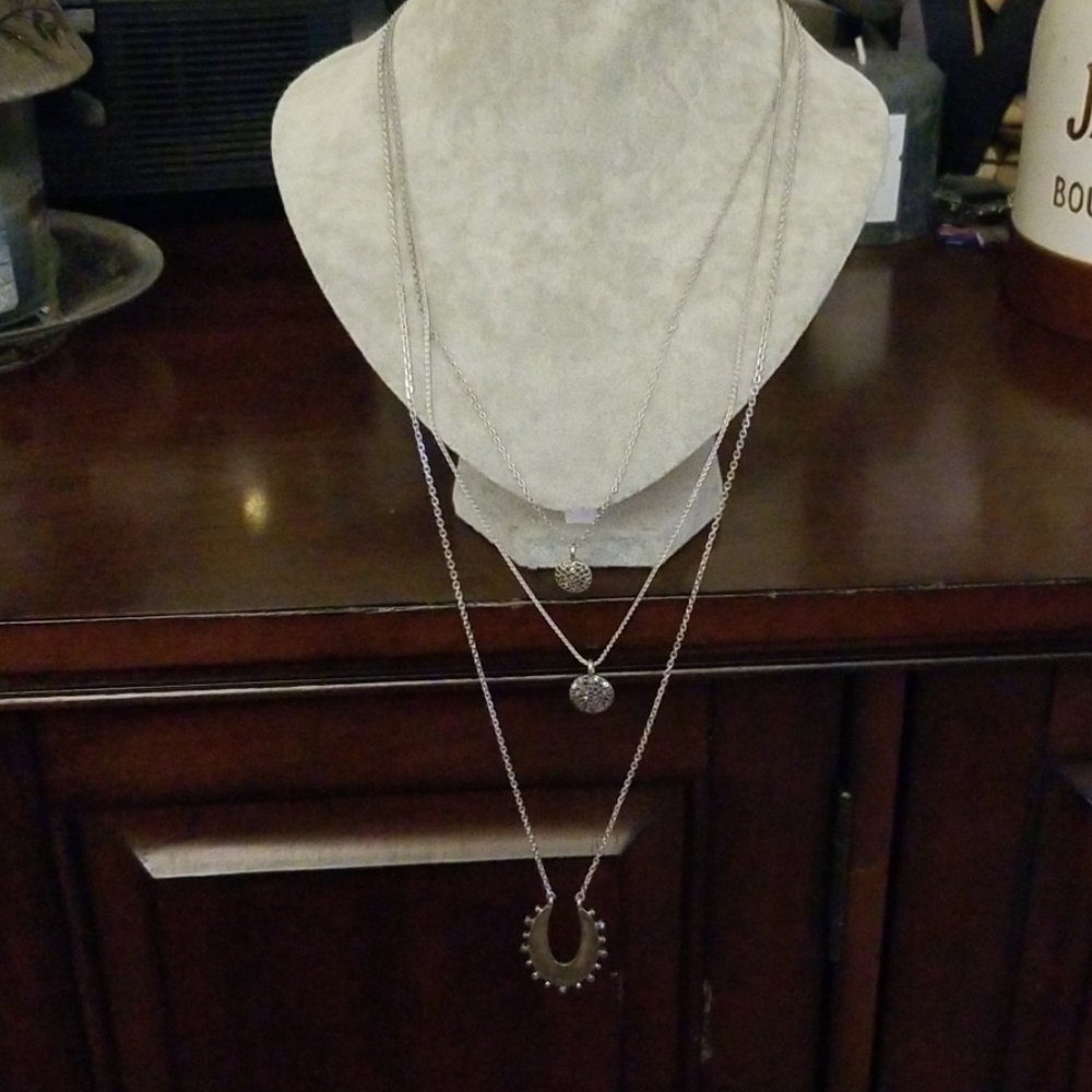 Three strand Lucky Brand silver necklace - Picture 6 of 8
